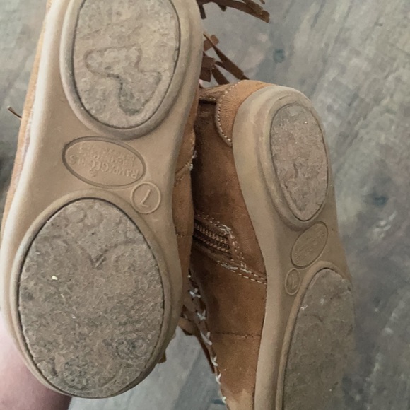 Baby girl boots, size 7 - Picture 7 of 7